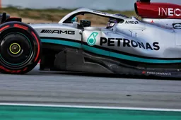'Mercedes komt met extreem sidepod-design aan in Bahrein'