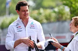 Wolff apologises to Hamilton: "Sorry for what you had to drive with"