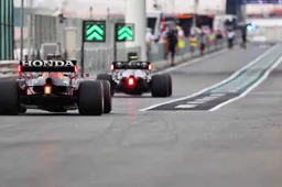 Mercedes oppermachtig in VT3, Verstappen kent problemen met achtervleugel