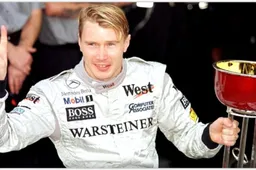 De grappigste momenten van Mika Hakkinen!