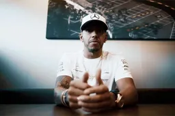 Video: Hamilton geeft uitleg over 'Still I Rise' tattoo