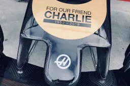 Haas brengt eerbetoon aan Charlie Whiting: "Zonder hem waren wij hier niet"