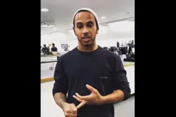VIDEO Hamilton vanuit fabriek: "We hebben een flinke berg te beklimmen"