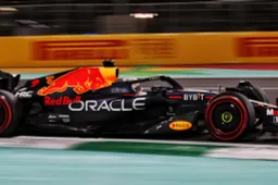 Spannende start GP Saoedi-Arabië | Verstappen pakt direct een plekje