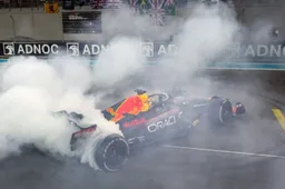 Challenge Red Bull Powertrains: 'Mercedes never done anything different'