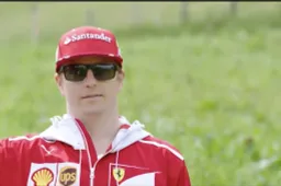 LOL! Raikkonen geeft een speciaal cadeau aan Sebastian Vettel!