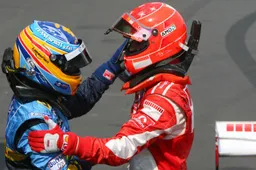 Alonso kan Hamilton niet vergelijken met Schumacher: "Hij maakte steeds fouten"