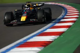 Uitslag VT2 Mexico | Problemen voor Verstappen, Russell met harde crash