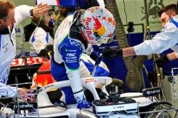 Tsunoda breekt met managers na mislopen Red Bull-zitje