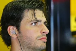Carlos Sainz: ‘Je kan alleen wereldkampioen worden in een Mercedes of Ferrari’