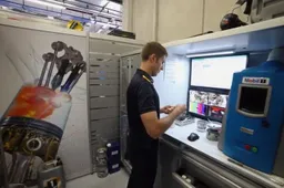 Ook Formule 1-wagens moeten geloven aan 'bloedonderzoeken'!