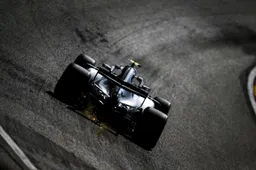 Mercedes: “Aanhoudende problemen banden niet door achterwieldesign”