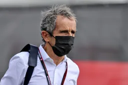 Prost: 'Hamilton lucky with Verstappen'