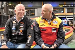 Video: Tim en Tom Coronel over de crash van Verstappen in Singapore