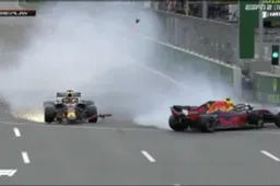 TERUGKIJKEN! De crash van Max Verstappen en Daniel Ricciardo in Baku!