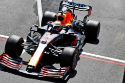 Newey says Verstappen suffered "nasty concussion" after Silverstone crash