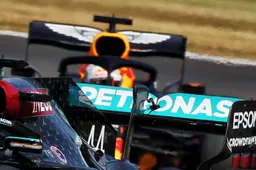 Flexing rear wings discovered: 'Red Bull Racing's drops 3 centimeters'