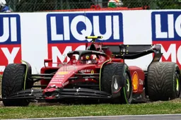 Pech blijft Sainz achtervolgen: Spanjaard valt stil tijdens test in Imola