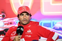 Sainz habla del duro calendario: "24 carreras es el límite"