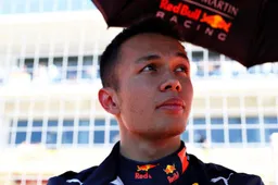 Albon in zijn nopjes: “Verheugd weer naast Max Verstappen te rijden in 2020!”