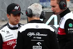 Zhou: "Passei por tudo que um piloto de F1 passa em 10 anos"