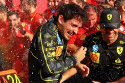 Leclerc, distraído por los Tifosi: "Difícil mantener la vista en la pista"