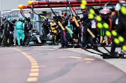 Kalff: "Het valt me op dat het rommelt bij Mercedes"
