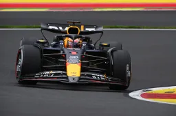 McLaren weer een-twee in VT2 België, Verstappen derde