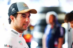 Perez spreekt van 'verschrikkelijk' seizoen: 'Maar draait om laatste race'