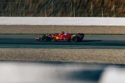 Hamilton embraces massive Ferrari challenge: “Special and unique"
