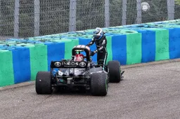 Bottas terneergeslagen na blunder in Hongarije: 'Hoofdstuk Mercedes is voorbij'