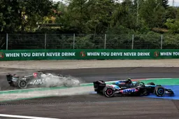 I piloti difendono Magnussen: "Andrei io stesso dai commissari...".