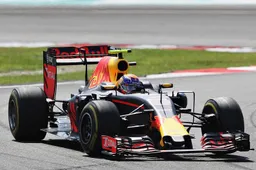 Max TWEEDE in Maleisië!! Ricciardo pakt overwinning!