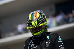Mercedes lamenta desclassificação nos EUA: "Um pouco envergonhados"