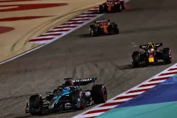 Hakkinen espera que Mercedes mejore: "Será más fuerte en carrera"