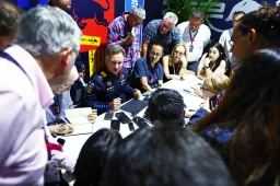 Horner : "Max conduira toujours de manière agressive en fonction de ce qu'il considère comme des règles".