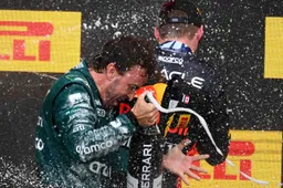 Verstappen vs. Alonso in dezelfde auto: "Max is de ultieme racecoureur"