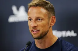 Button thinks teammate Yamamoto "should be in F1"
