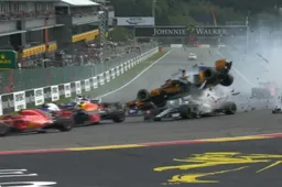 Dit schreef de internationale pers over de chaotische start in de GP van België!