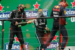 'Zelfs als Verstappen drie jaar niks krijgt, zou hij overstappen naar Mercedes'