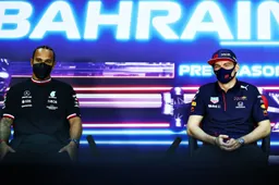 Hamilton: "Red Bull is dit jaar een compleet andere machine"