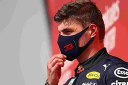 Verstappen zegt niks over toekomst Albon: 'Dat is niet leuk voor Alex'
