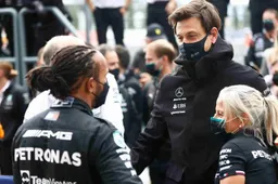 Wolff over boze Hamilton: "Hij zag niet hoeveel rondetijd hij verloor"