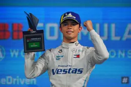 De Vries emotional after winning World Championship: "Glad everyone is okay"