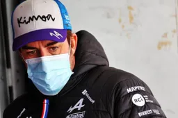Alonso marca el tiempo perfecto con la mejor vuelta en una sesión de FP1 muy húmeda en Suzuka