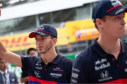 Coureurs in de keuken: Gasly en Kvyat maken Sushi voor honda