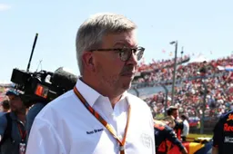 Brawn neemt het op voor Raikkonen na mislukte aanval op Hamilton
