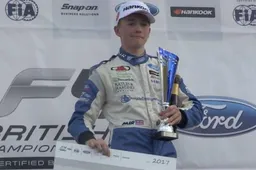 Billy Monger gaat testen in een oude Formule 1 wagen