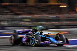 Former top executive critical of Renault: 'Ten years of bad management'