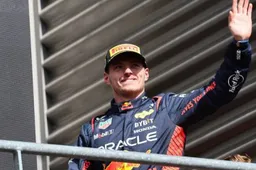 Verstappen fala de ultrapassagem em Hamilton: "Impossível passar"